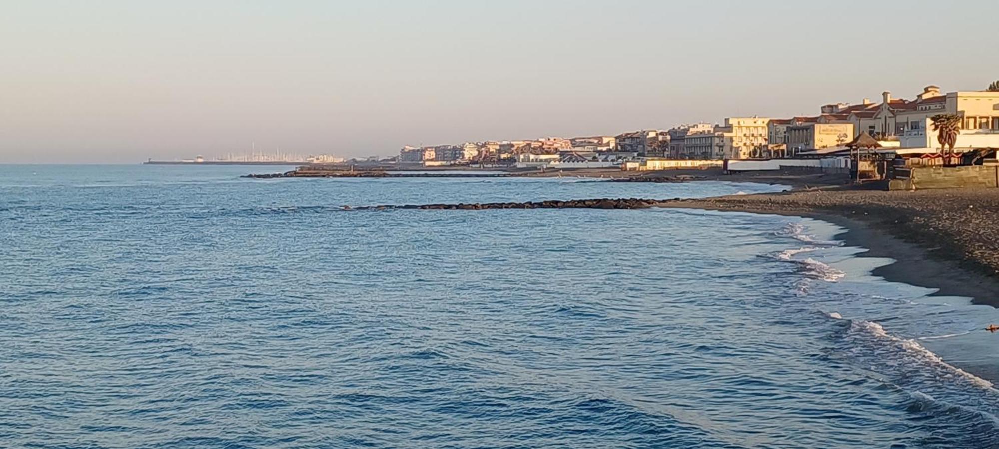 Апартаменты La Marina Di Ostia Экстерьер фото